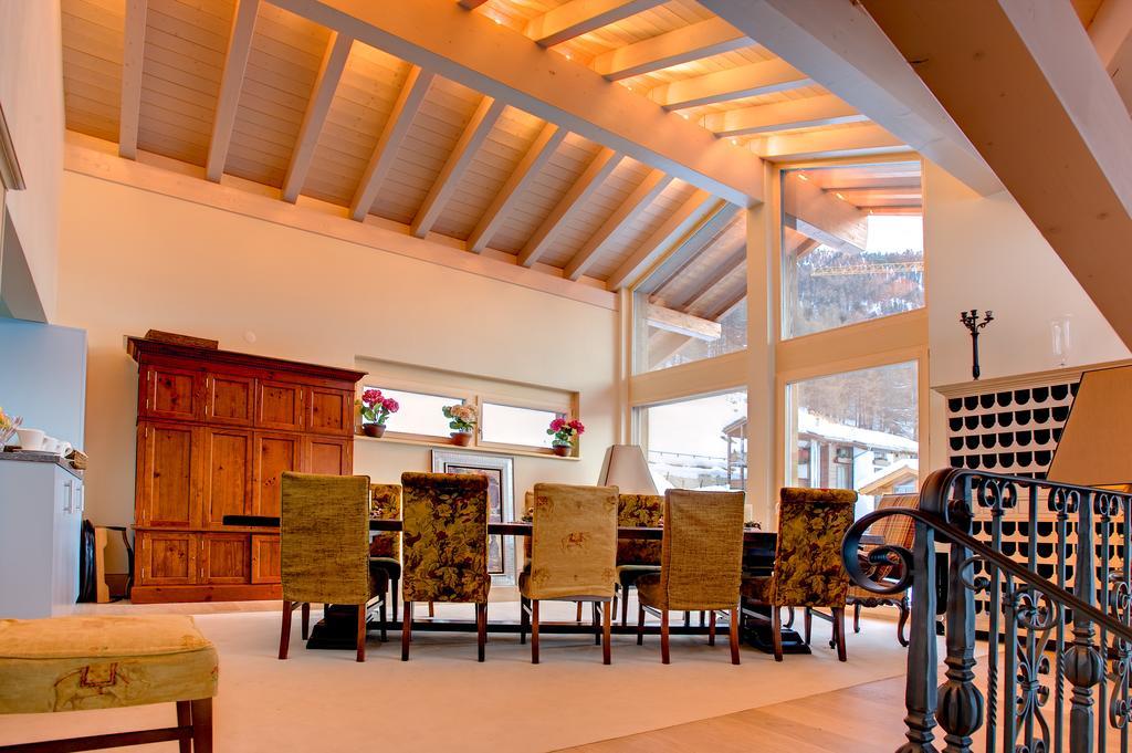 Chalet Grace Villa Zermatt Oda fotoğraf